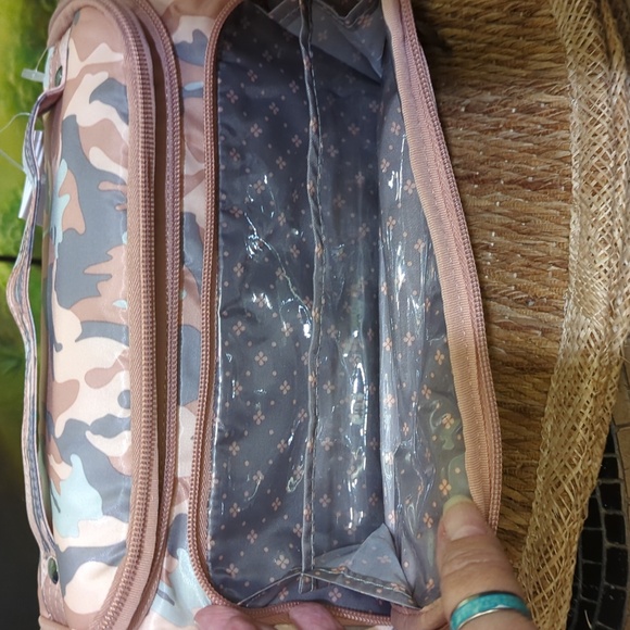 Lug Blush Camo Trolley Carryall Bag - Picture 8 of 12